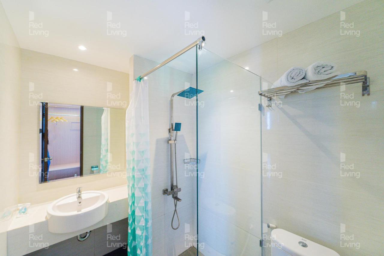 Redliving Apartemen Premium Exclusive Seturan ジョグジャカルタ エクステリア 写真